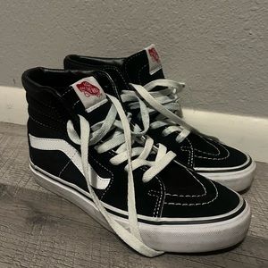 Vans High Top Sneakers size 6 woman’s 4.5 men’s